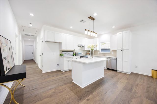 7950 Miley Street, Houston, TX 77028