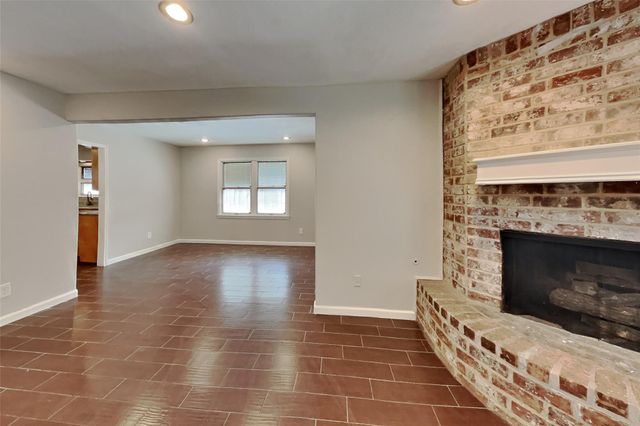 14318 Ella Lee Lane, Houston, TX 77077