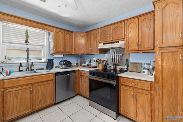 141 Lewis Lane, Madison, AL 35758