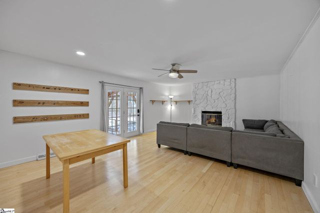 703 Hedgewood Terrace, Greer, SC 29650