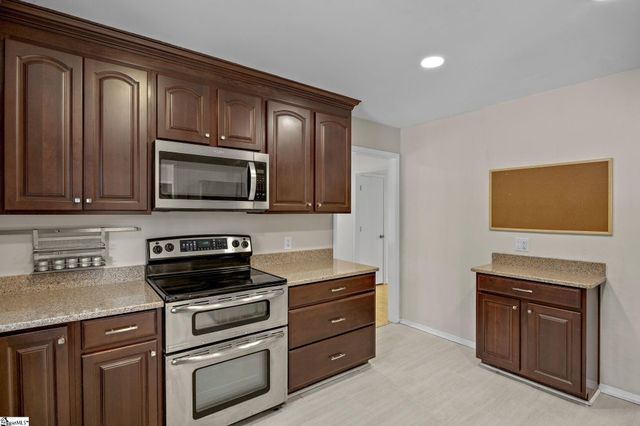 703 Hedgewood Terrace, Greer, SC 29650