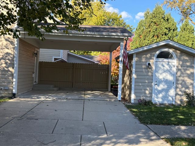 5333 Fairview Avenue, Downers Grove, IL 60515