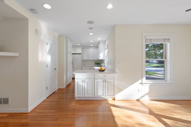 5333 Fairview Avenue, Downers Grove, IL 60515