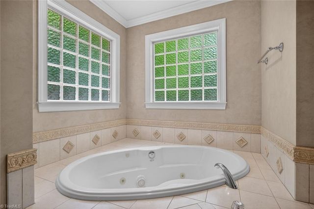112 Smith Branch Court, Kernersville, NC 27284