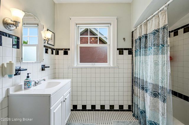 2036 Boulevard Napoleon, Louisville, KY 40205