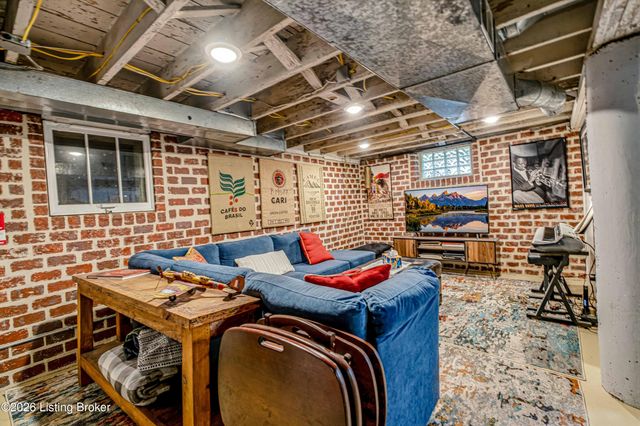 2036 Boulevard Napoleon, Louisville, KY 40205