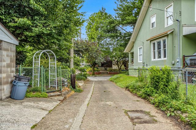 2036 Boulevard Napoleon, Louisville, KY 40205