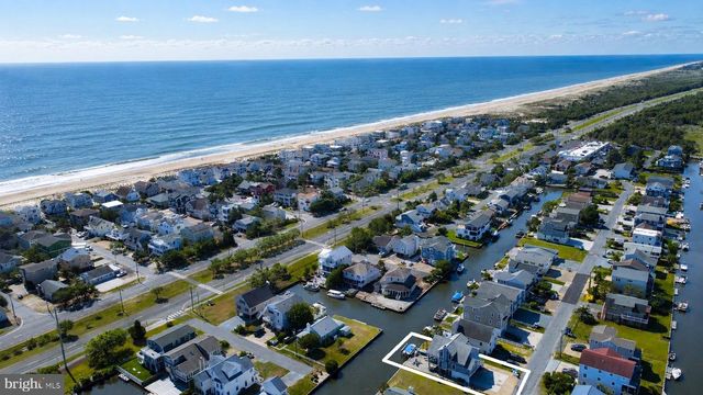 138 BAYSHORE DR, South Bethany, DE 19930