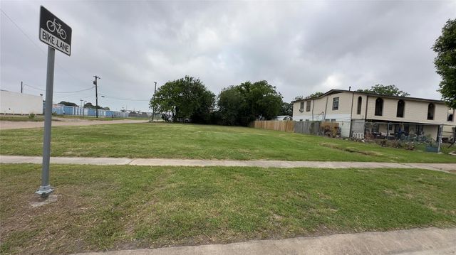 1101 5th Avenue N, Texas City, TX 77590