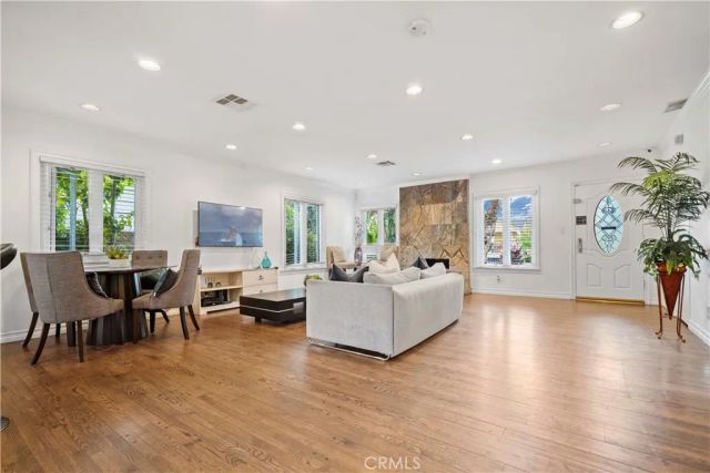 5362 Yolanda Avenue, Tarzana, CA 91356