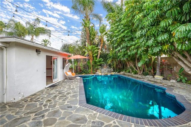 5362 Yolanda Avenue, Tarzana, CA 91356