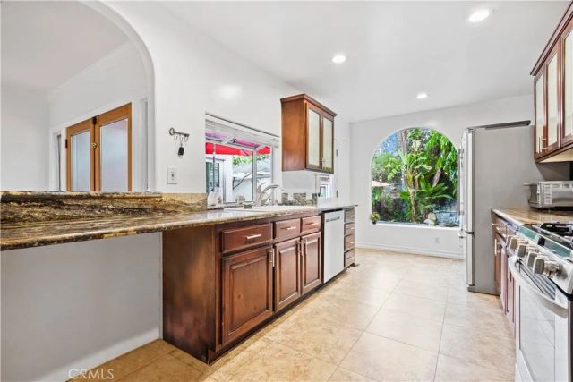 5362 Yolanda Avenue, Tarzana, CA 91356