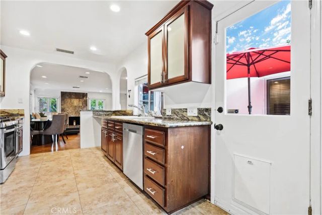 5362 Yolanda Avenue, Tarzana, CA 91356