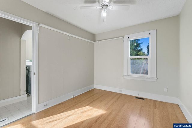 4704 Homer Rd, Salem, OR 97305