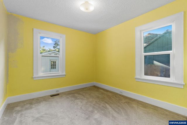 4704 Homer Rd, Salem, OR 97305