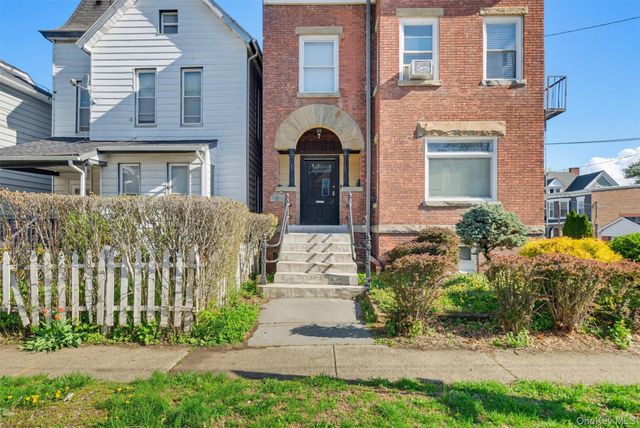 22 Overlook Place, Newburgh, NY 12550