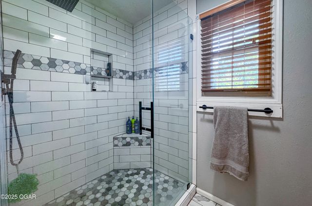 505 Fireside DR, Joplin, MO 64801