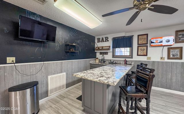 505 Fireside DR, Joplin, MO 64801