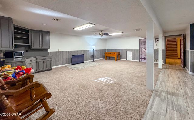 505 Fireside DR, Joplin, MO 64801