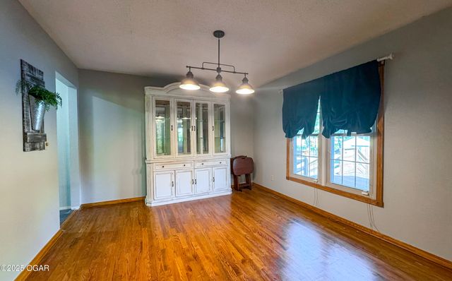 505 Fireside DR, Joplin, MO 64801