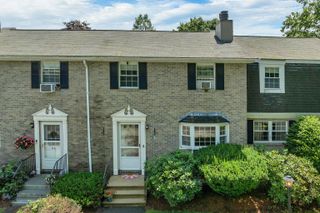 69 Fieldstone Drive, Londonderry, NH 03053