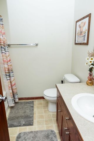 1028 39 Avenue W, West Fargo, ND 58078