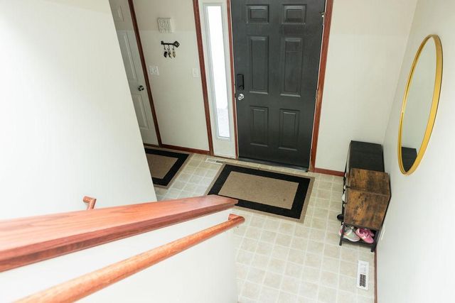 1028 39 Avenue W, West Fargo, ND 58078