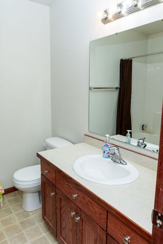 1028 39 Avenue W, West Fargo, ND 58078