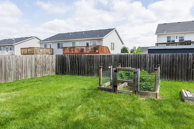 1028 39 Avenue W, West Fargo, ND 58078