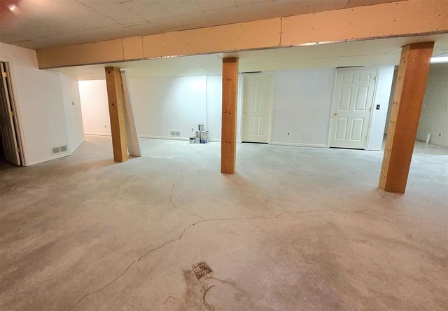 1709 Hampstead Drive, Muskegon, MI 49445