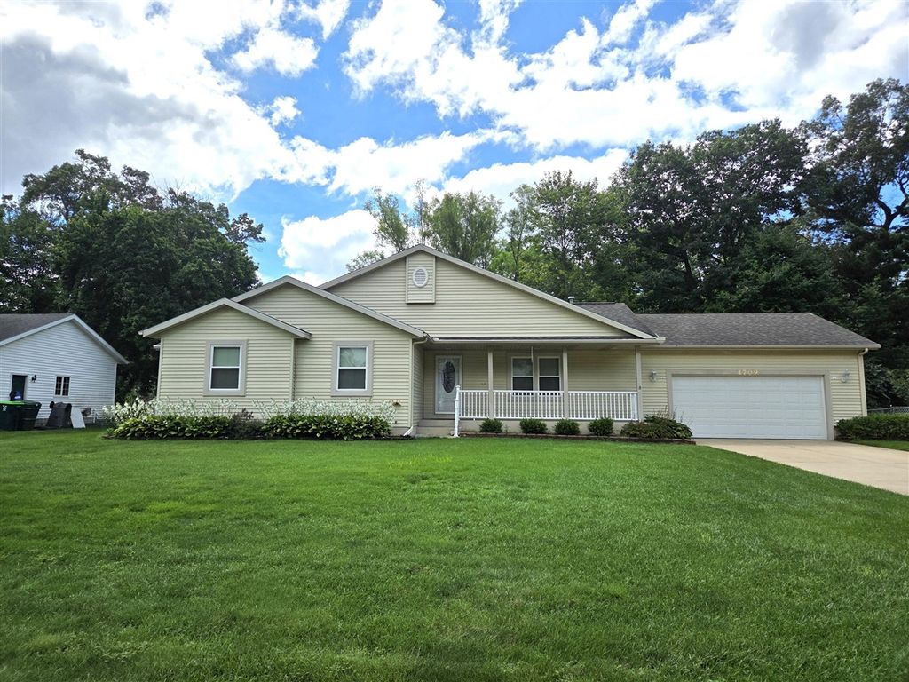1709 Hampstead Drive, Muskegon, MI 49445