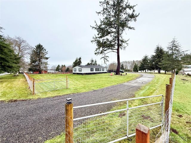 33 Whalers Drive, Aberdeen, WA 98520
