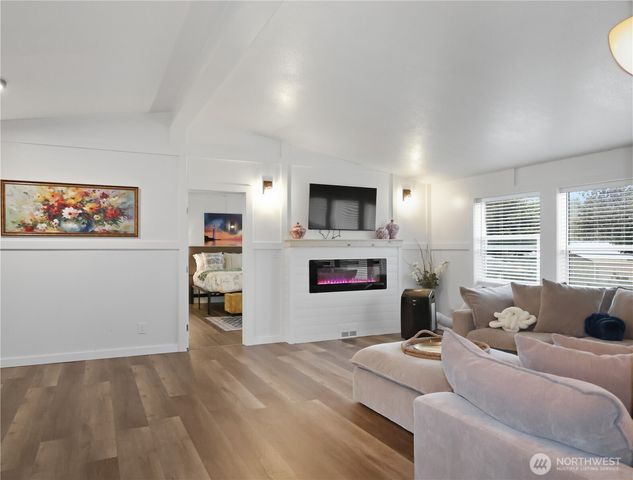 33 Whalers Drive, Aberdeen, WA 98520