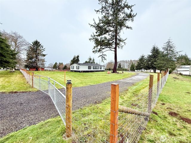 33 Whalers Drive, Aberdeen, WA 98520