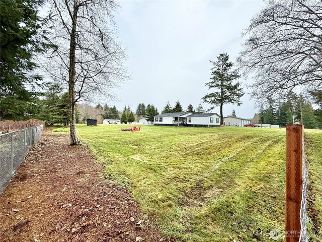 33 Whalers Drive, Aberdeen, WA 98520