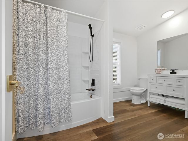 33 Whalers Drive, Aberdeen, WA 98520