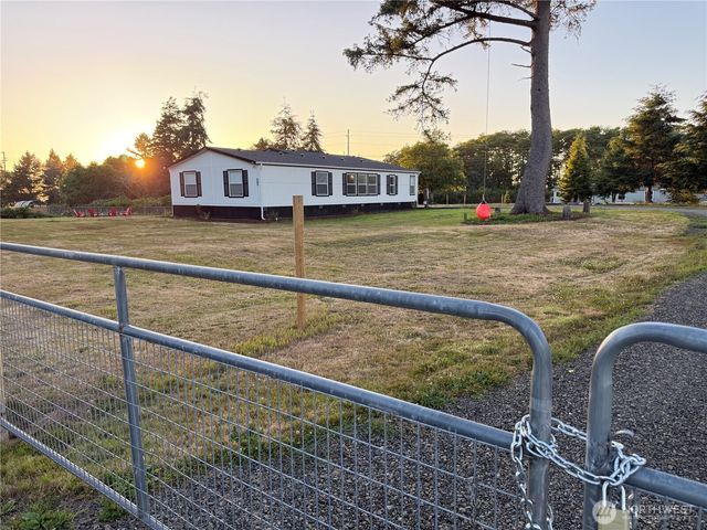 33 Whalers Drive, Aberdeen, WA 98520