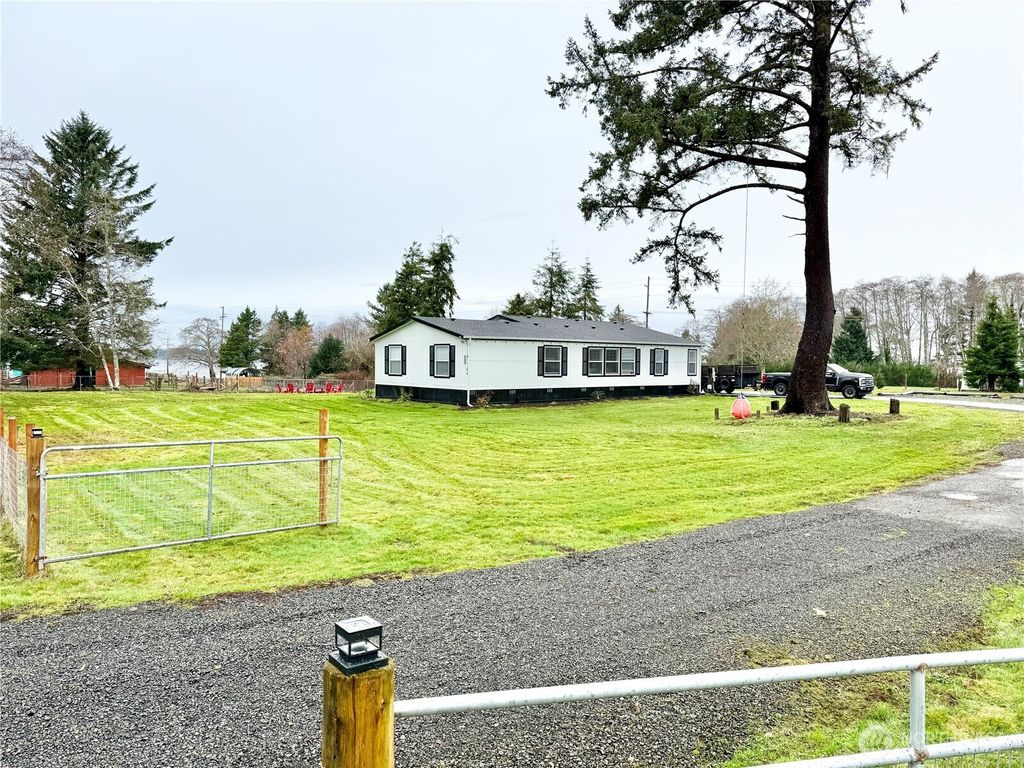 33 Whalers Drive, Aberdeen, WA 98520
