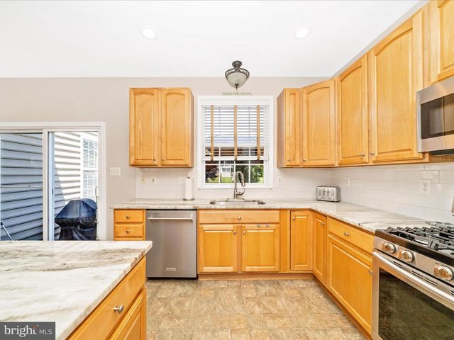 2809 DECATUR DR, Adamstown, MD 21710
