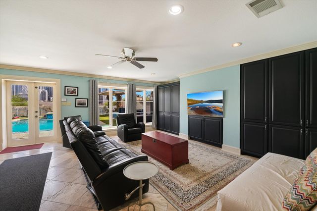 504 Sunny LN, Austin, TX 78704