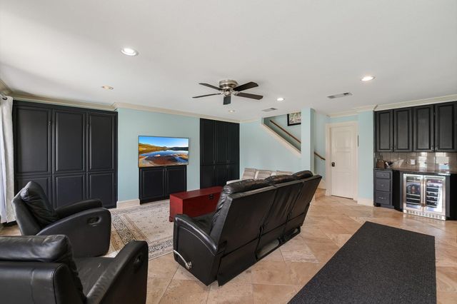 504 Sunny LN, Austin, TX 78704