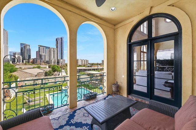 504 Sunny LN, Austin, TX 78704