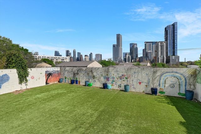 504 Sunny LN, Austin, TX 78704