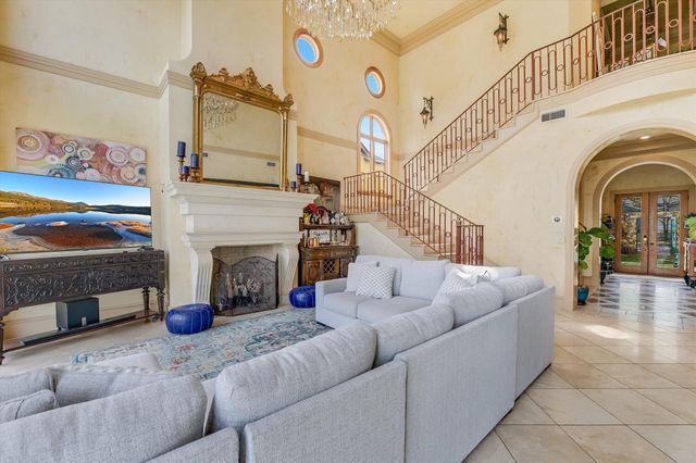 504 Sunny LN, Austin, TX 78704