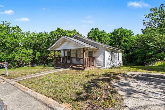 1025 Martin Luther King Jr Drive, Albemarle, NC 28001