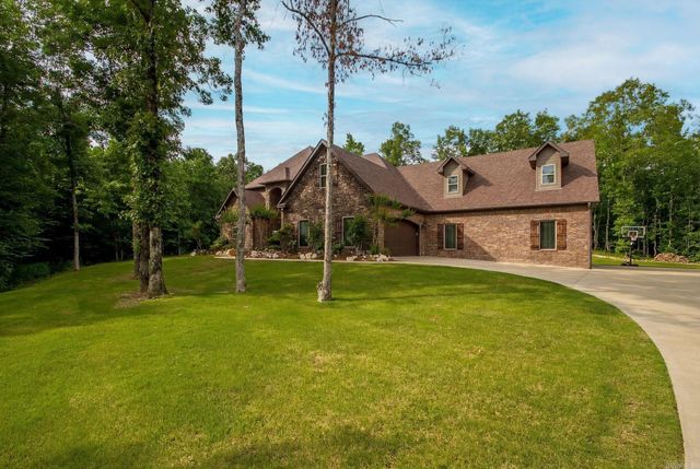 2000 Boulder Cir, Little Rock, AR 72210