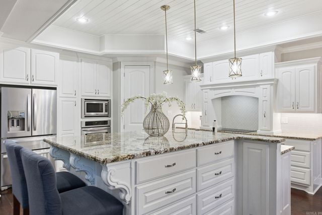 2000 Boulder Cir, Little Rock, AR 72210