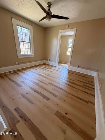 132 Gravely Road, Kingsport, TN 37665
