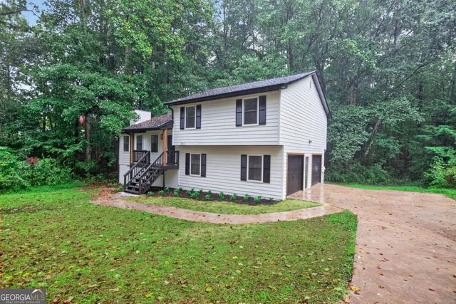 711 Mary Erna Drive, Fairburn, GA 30213