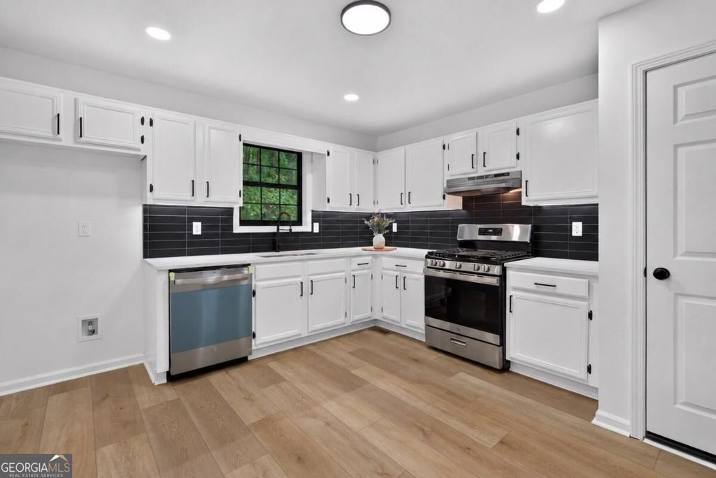 711 Mary Erna Drive, Fairburn, GA 30213 — photo 4